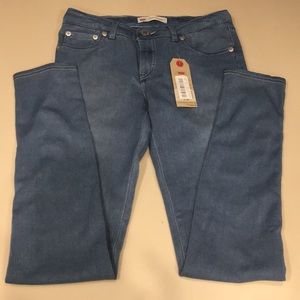 Levi Strauss skinny jean size 14 NWT